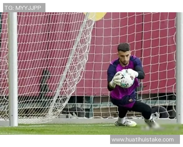 拉菲尼亚缺席训练无缘国家德比巴萨即将发布伤情公告