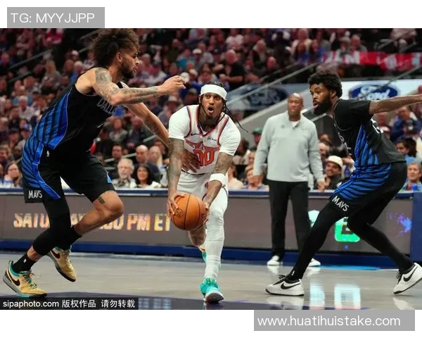 独行侠训练照曝光弗拉格与安东尼戴维斯激烈对抗展现竞争精神